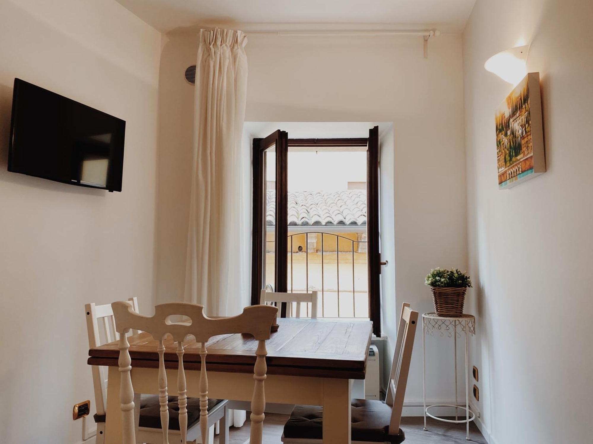 Lo Scalino Apartment เวโรนา ภายนอก รูปภาพ
