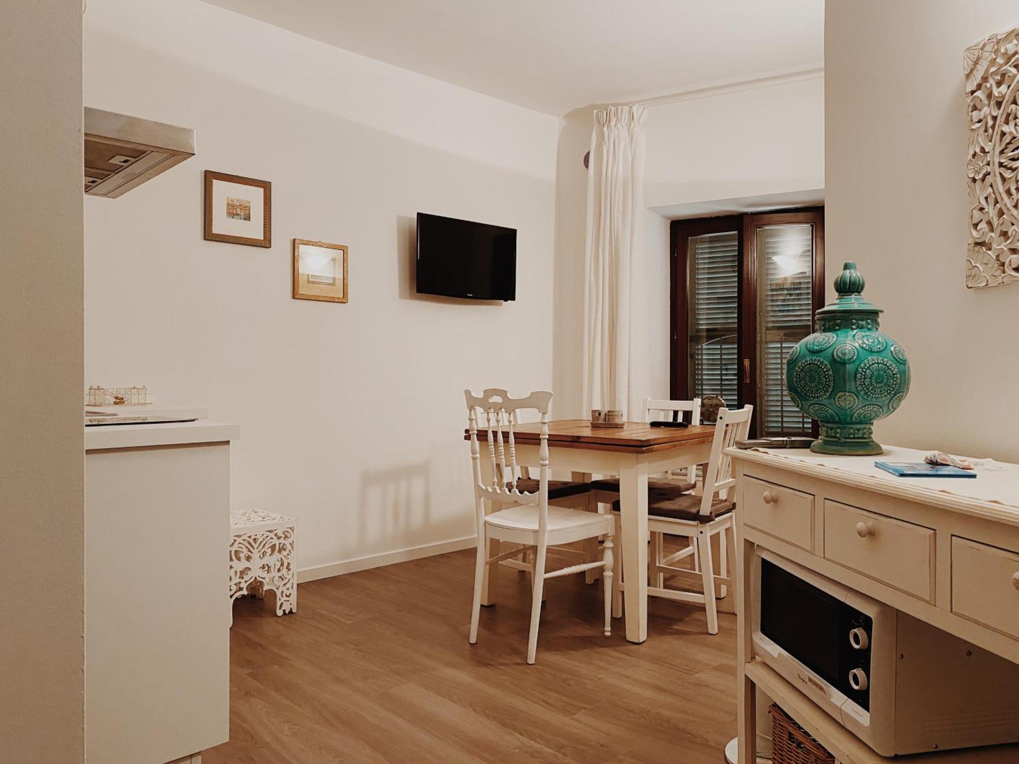 Lo Scalino Apartment เวโรนา ภายนอก รูปภาพ